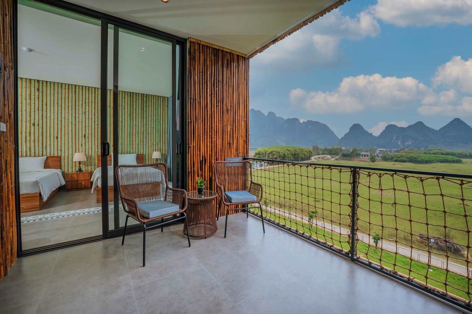 Tu Lan lodge Mountain View 2