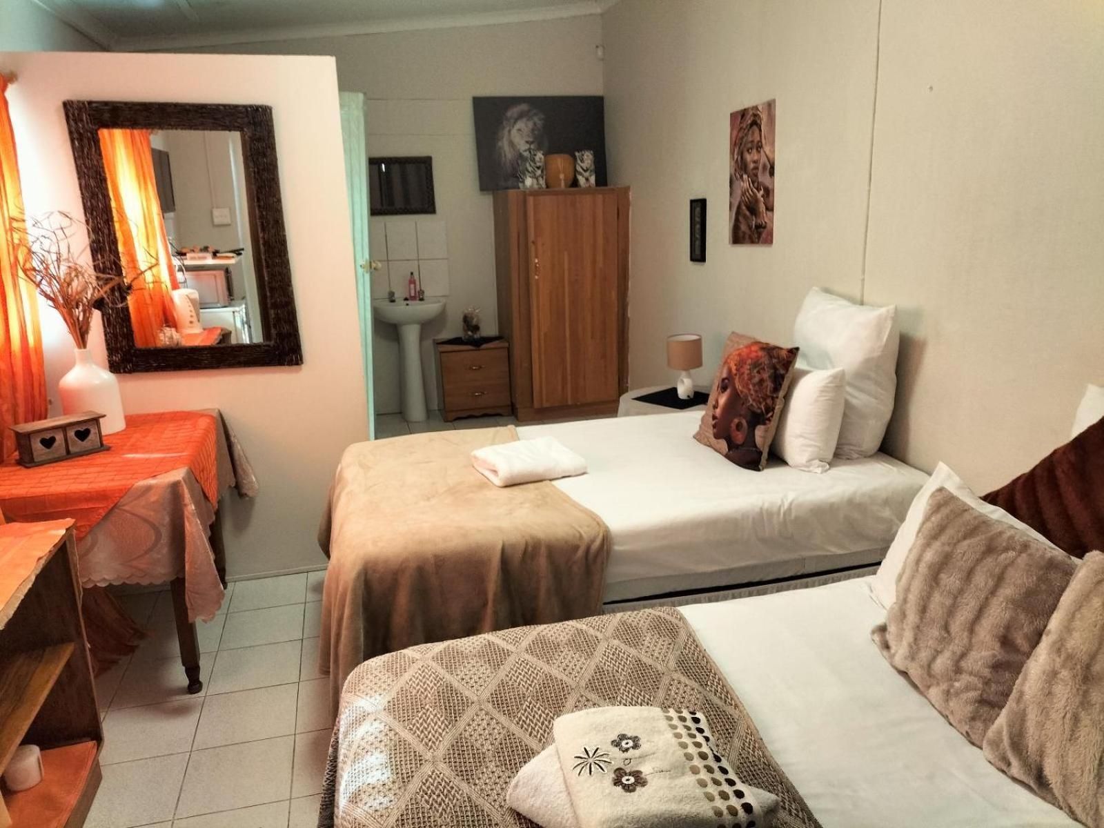 Comfort Triple Room