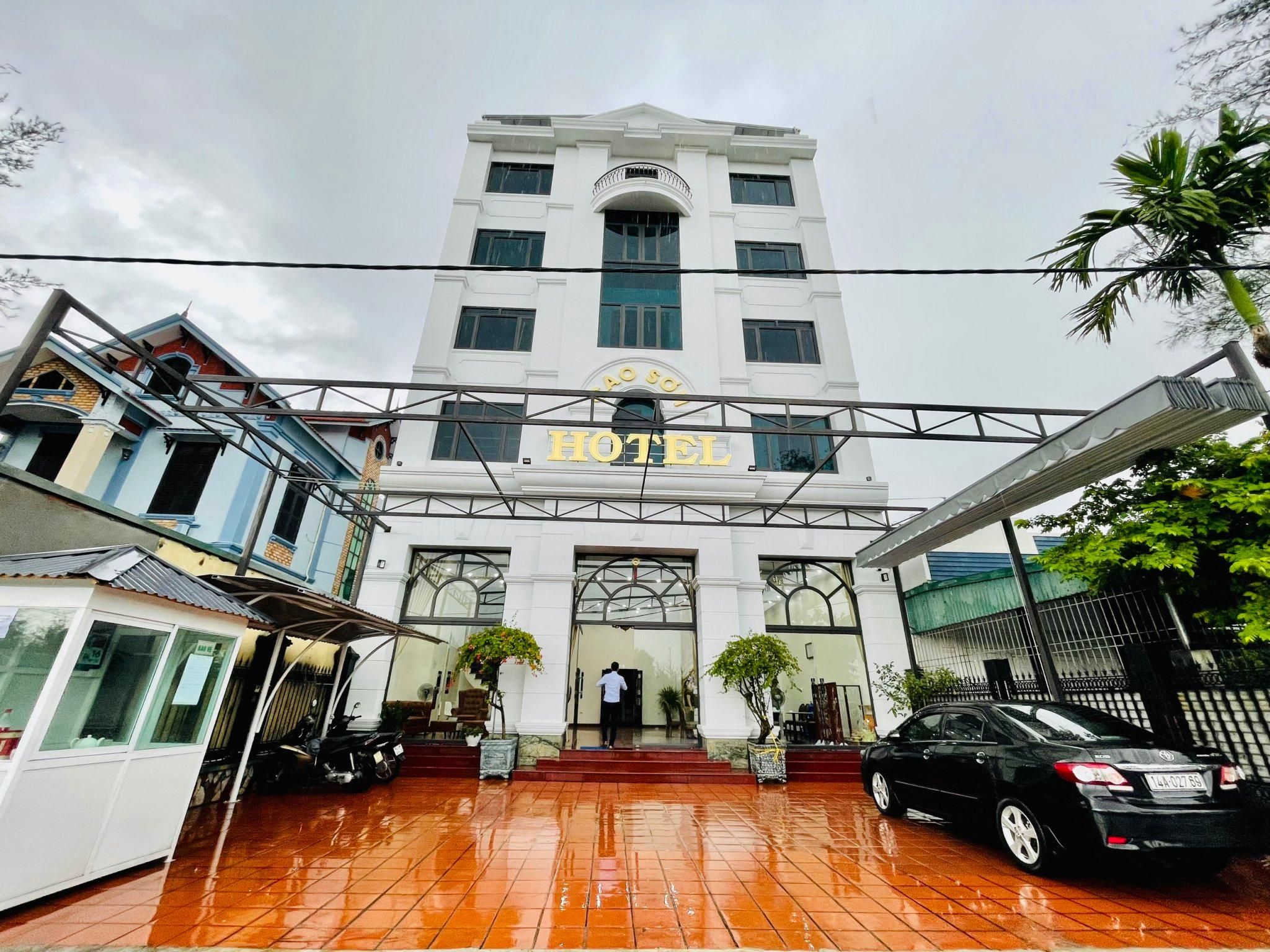 Cao Son Hotel Cam Pha