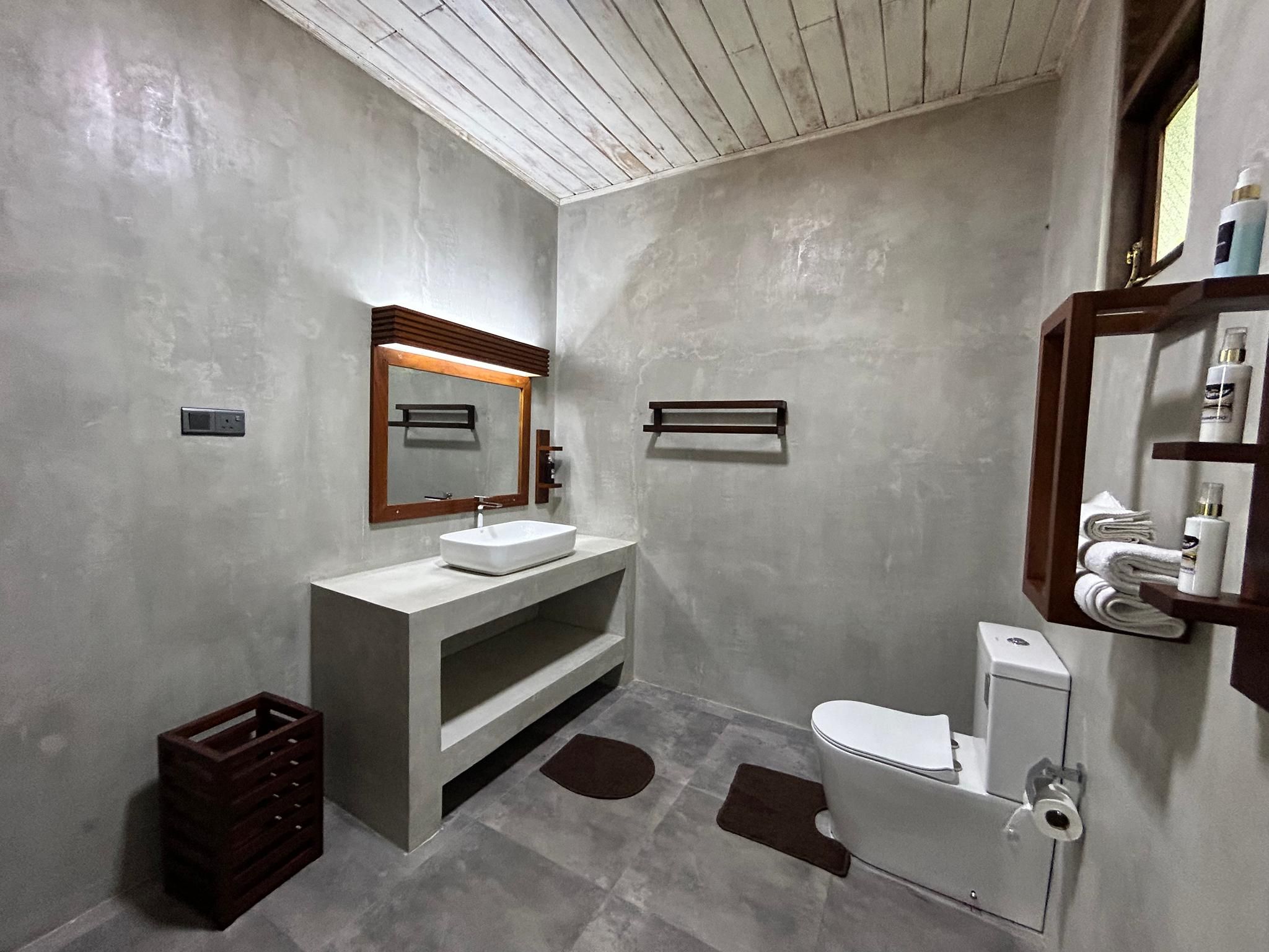 Heaven By The Lake Cottage