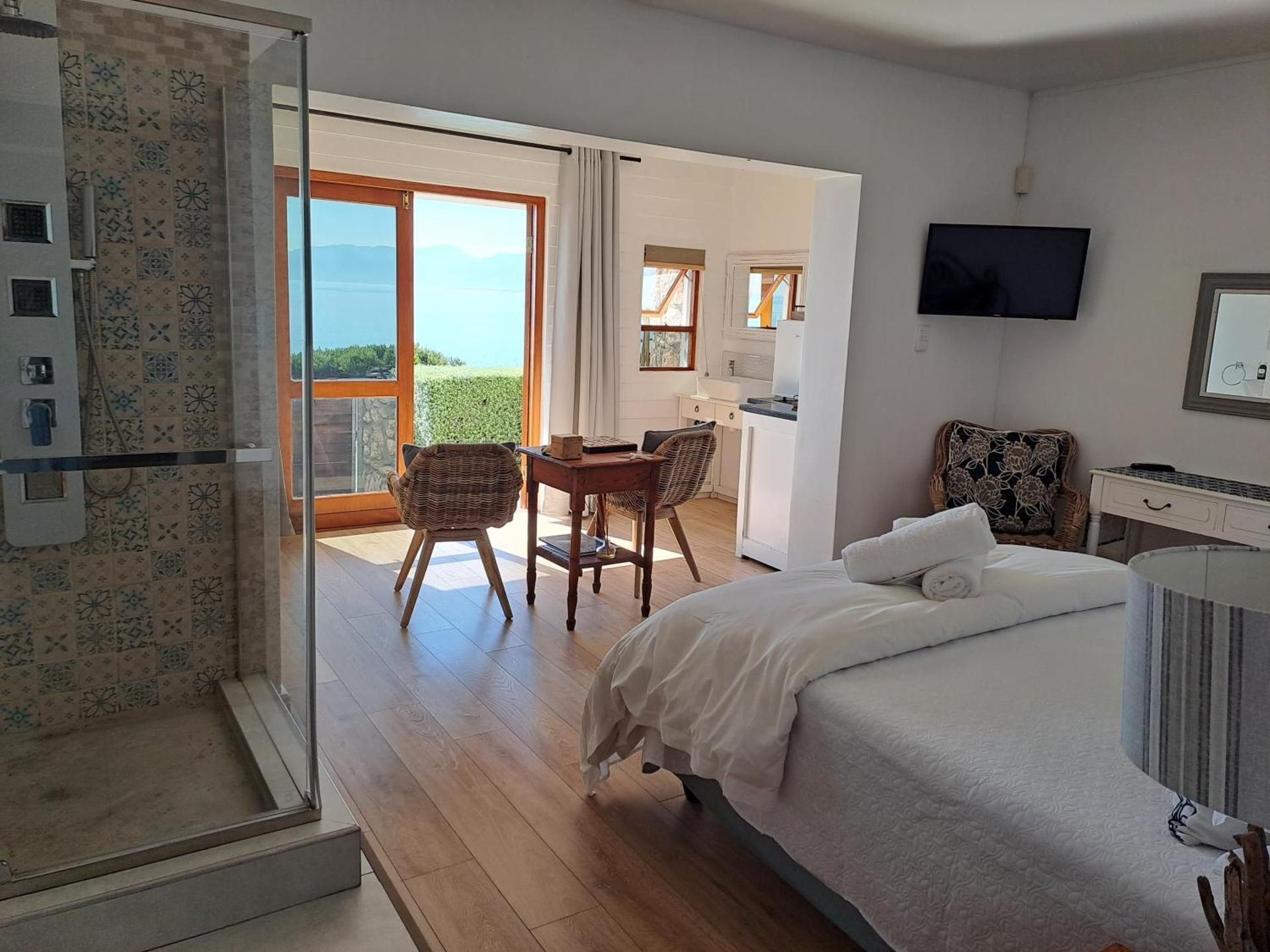 Queen Room with Sea View