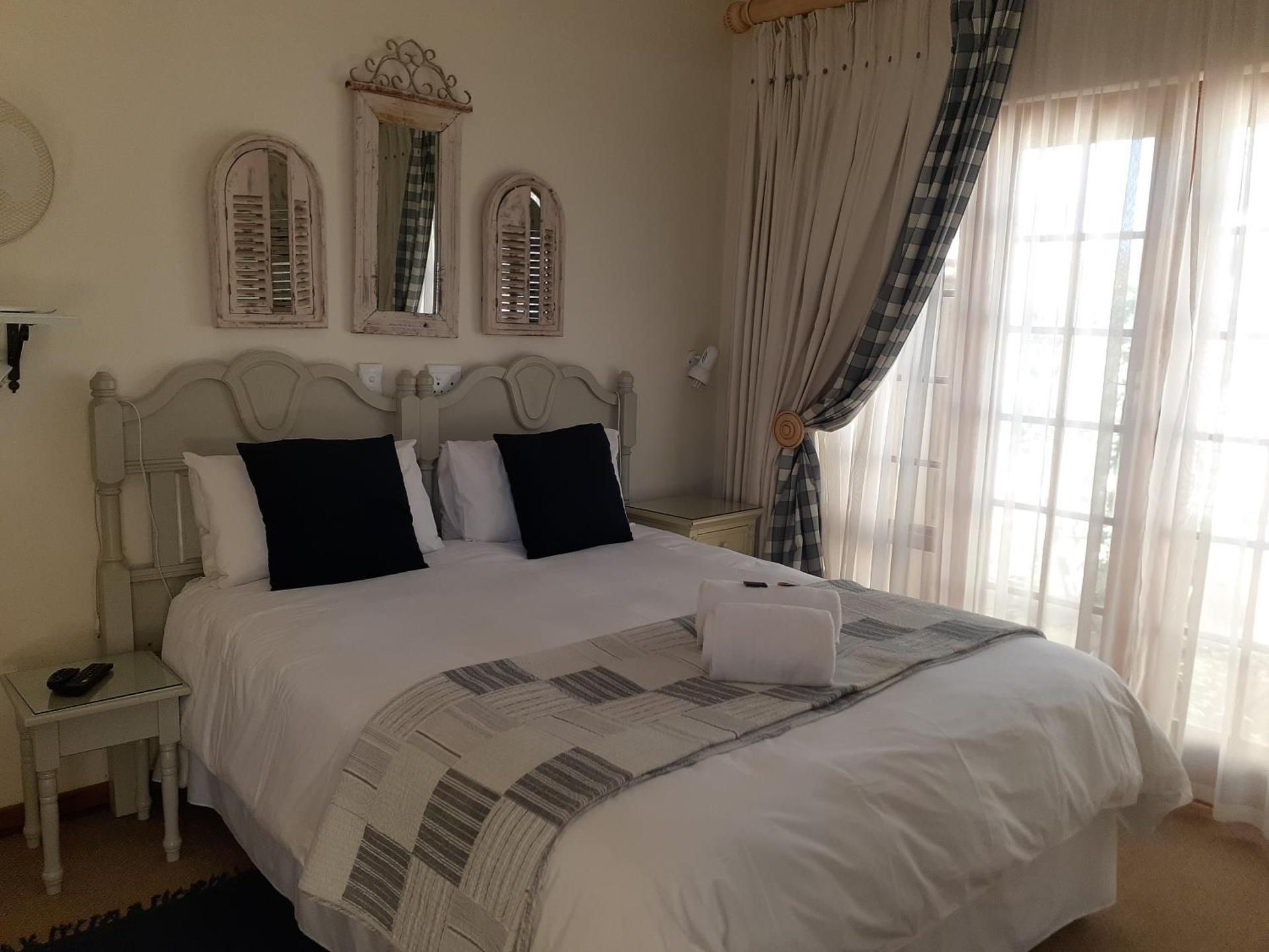 Sandstone Chameleon Guest House Double Room 2