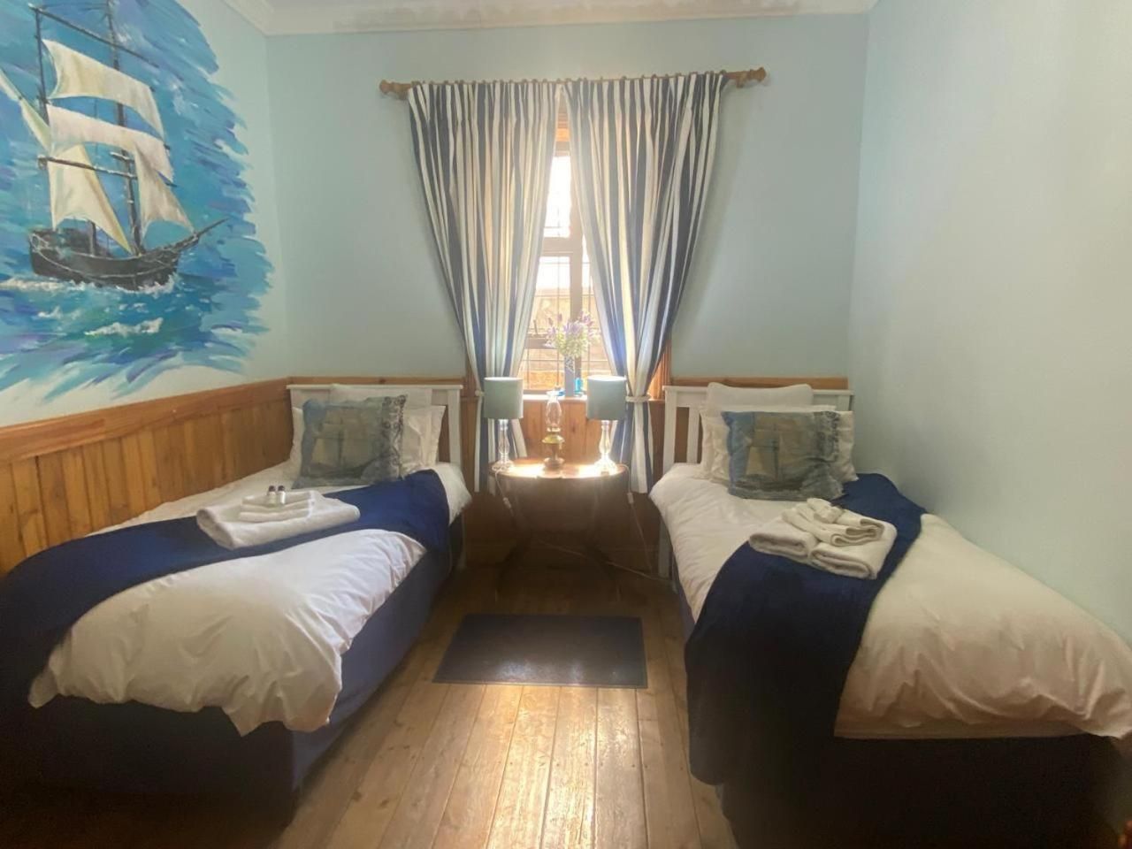 Twin Room with Shared Bathroom