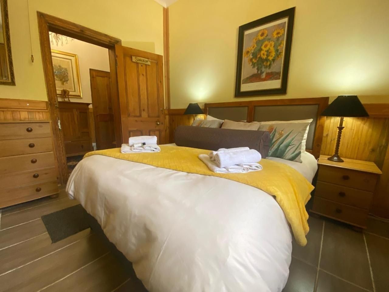 Double Room with Shared Bathroom