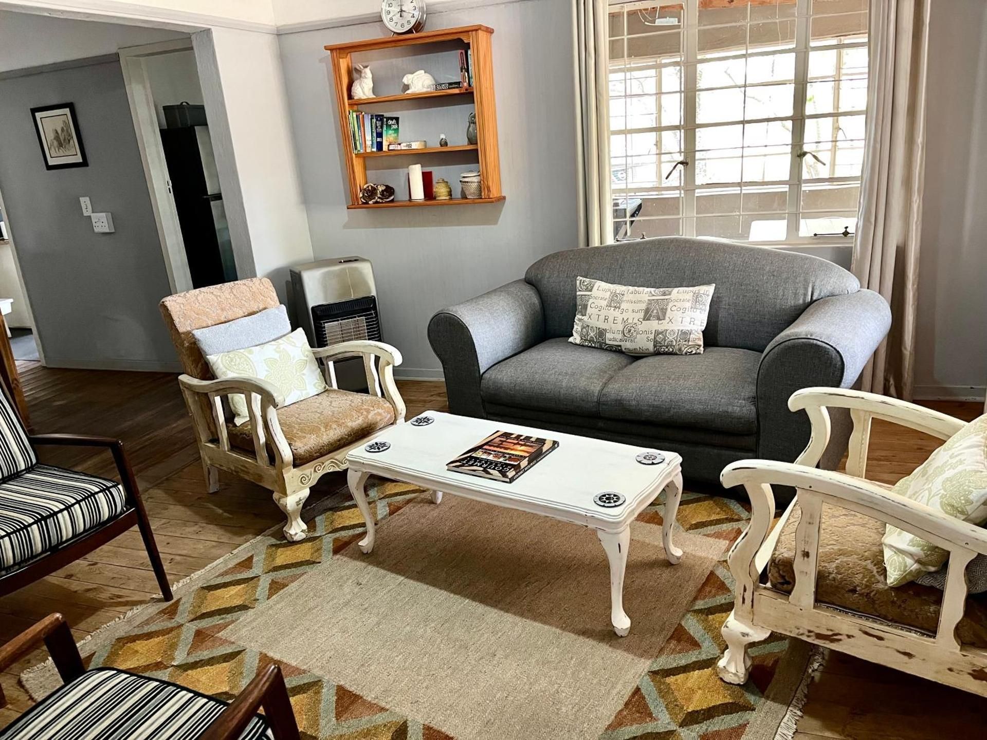 Family Room with Garden View