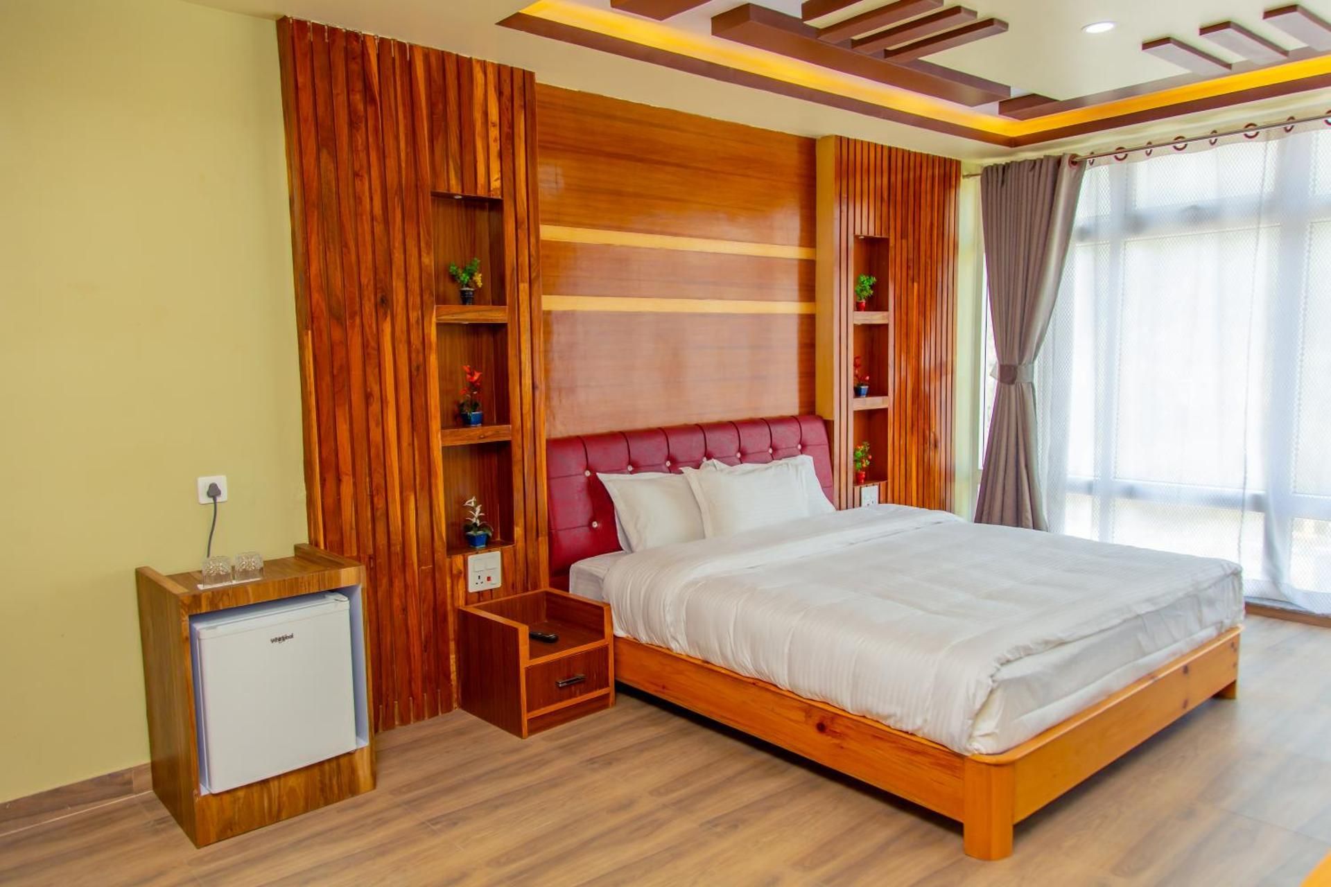 Hotel Gyan Gauri Palace Deluxe King Suite 2