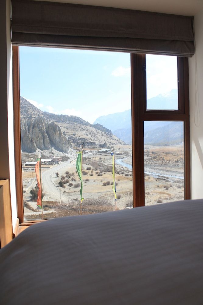 Mountain Lodges of Nepal Manang Deluxe Double or Twin Room, Mountain View 2