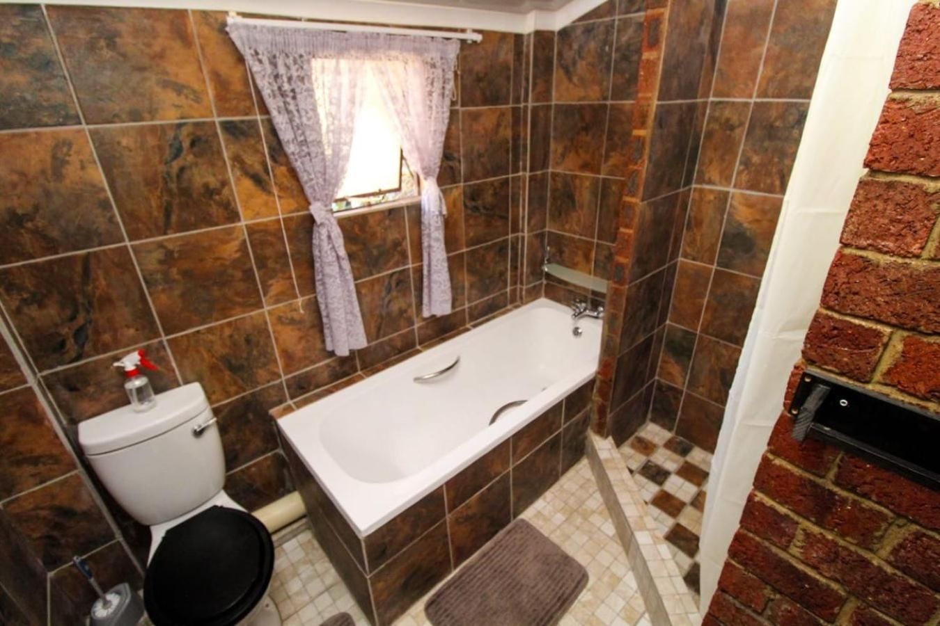 Queen Room with Garden View