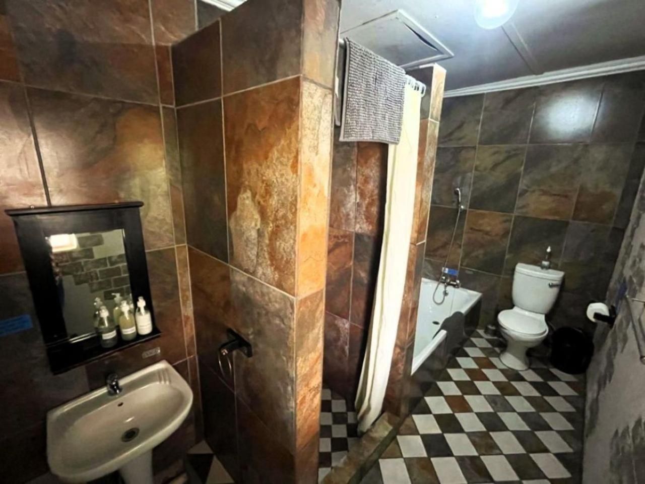 Economy Twin Room
