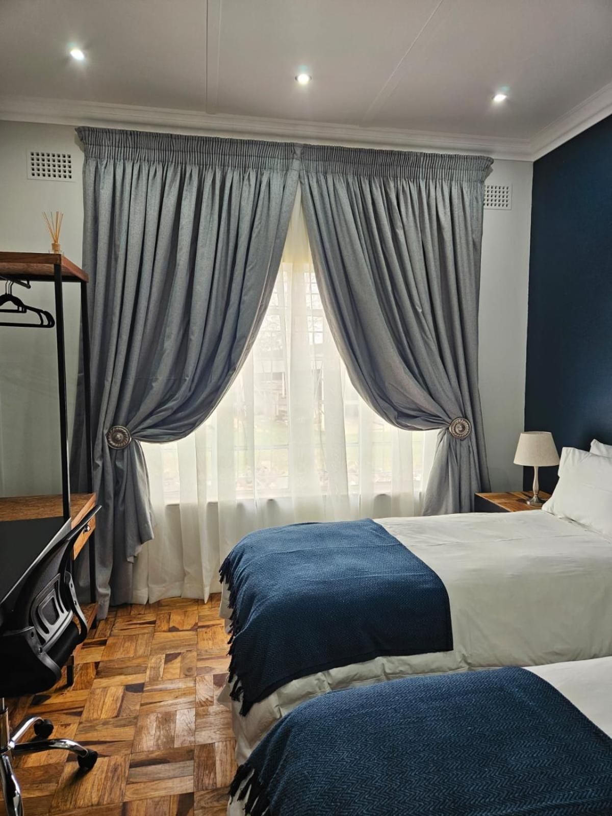 Apartment With Shared Bathroom