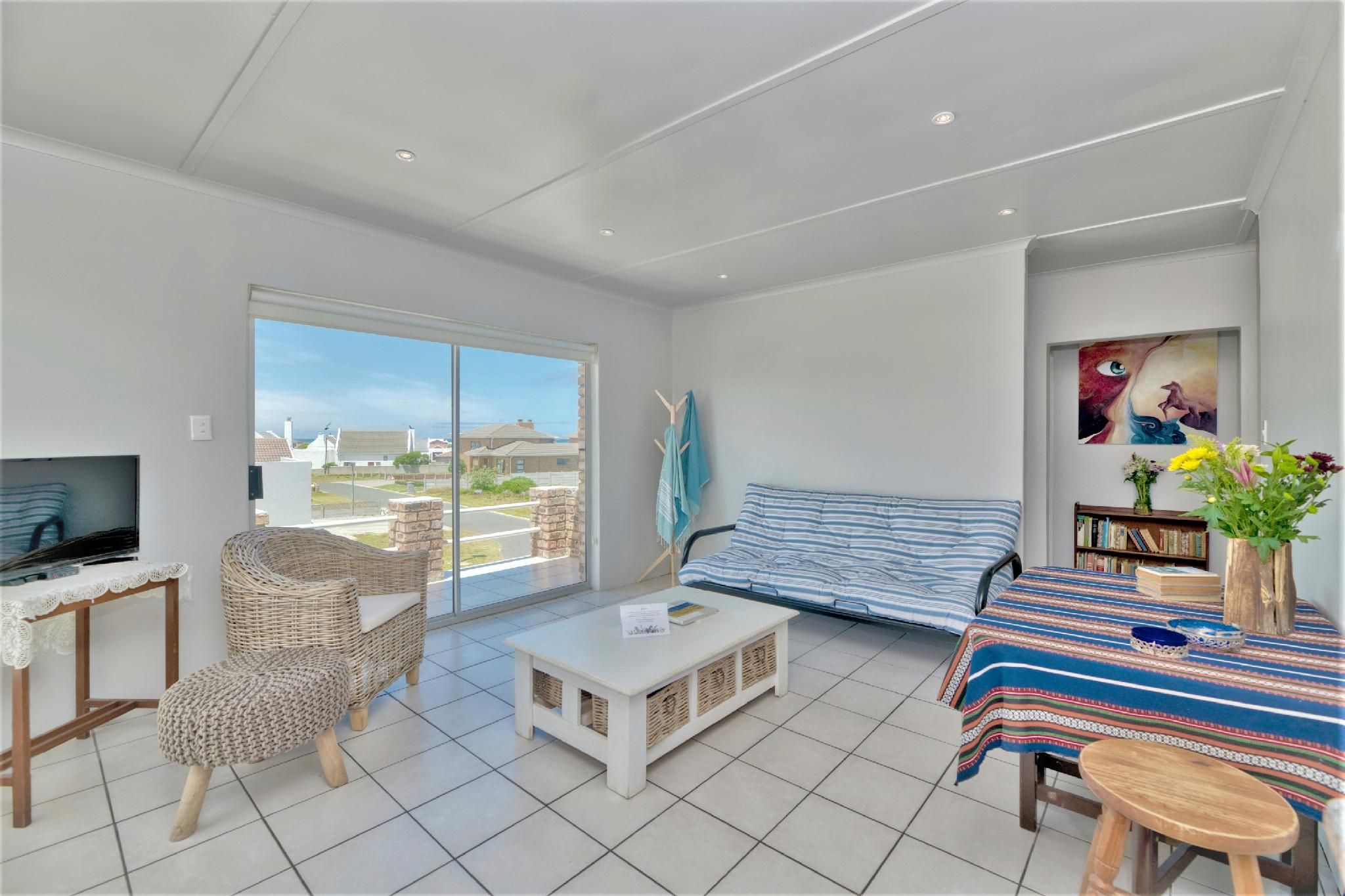 Land's Edge Struisbaai Land's Edge Wild Olive Upstairs Apt