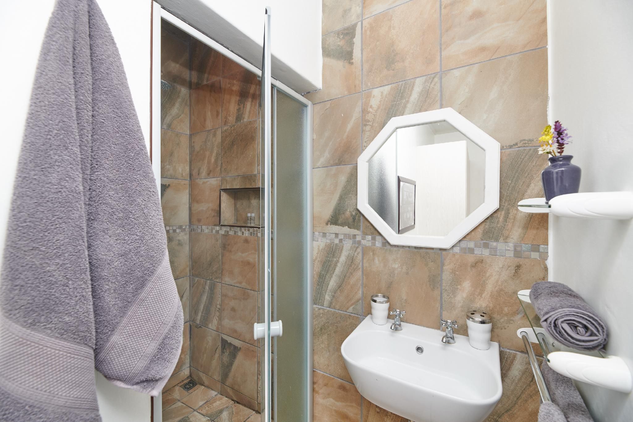 LandsEdge Wild Aster Cottage