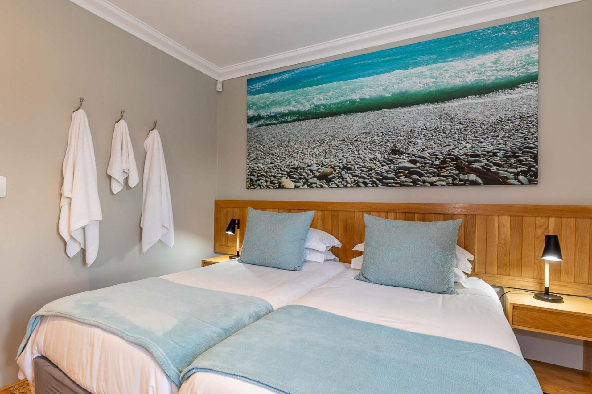 Twin Room with Shower