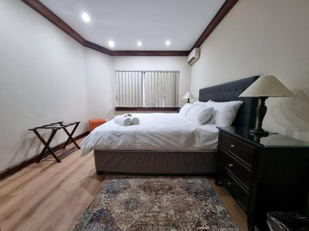 Comfort King Room