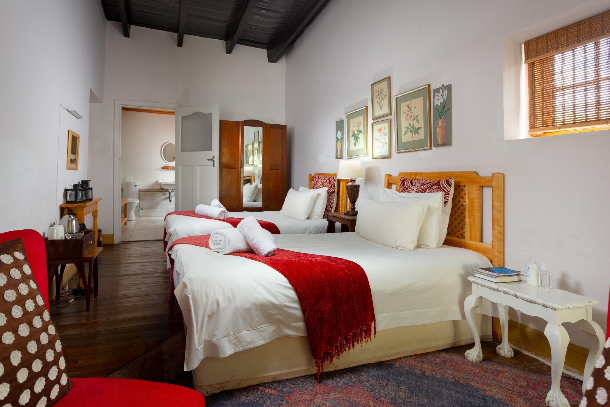 The Barracks Twin Room with Private Bathroom