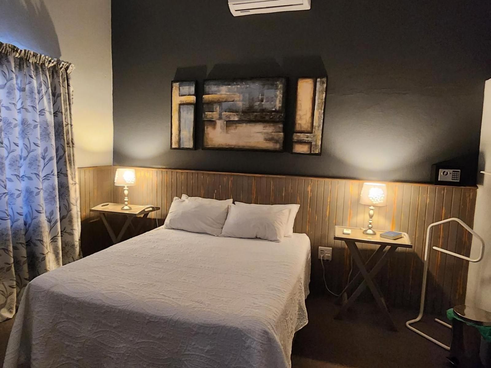 Basic Triple Room