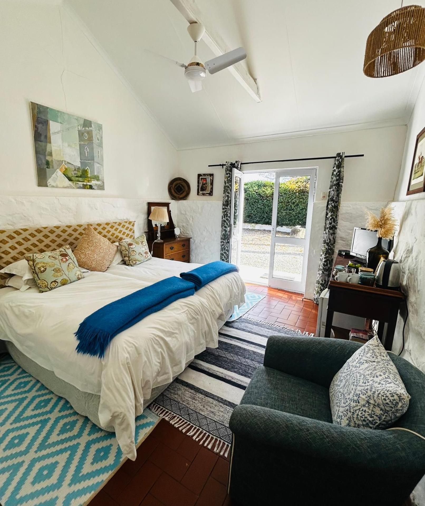 Twin Room with Shower