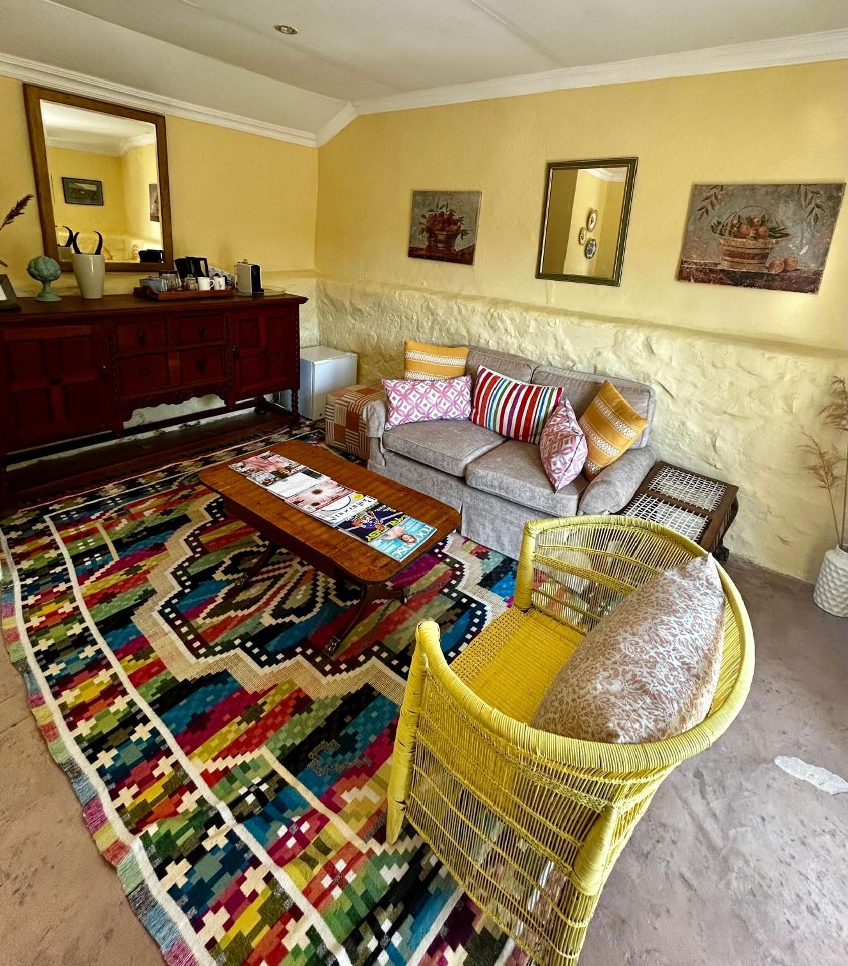 Standard Queen Room