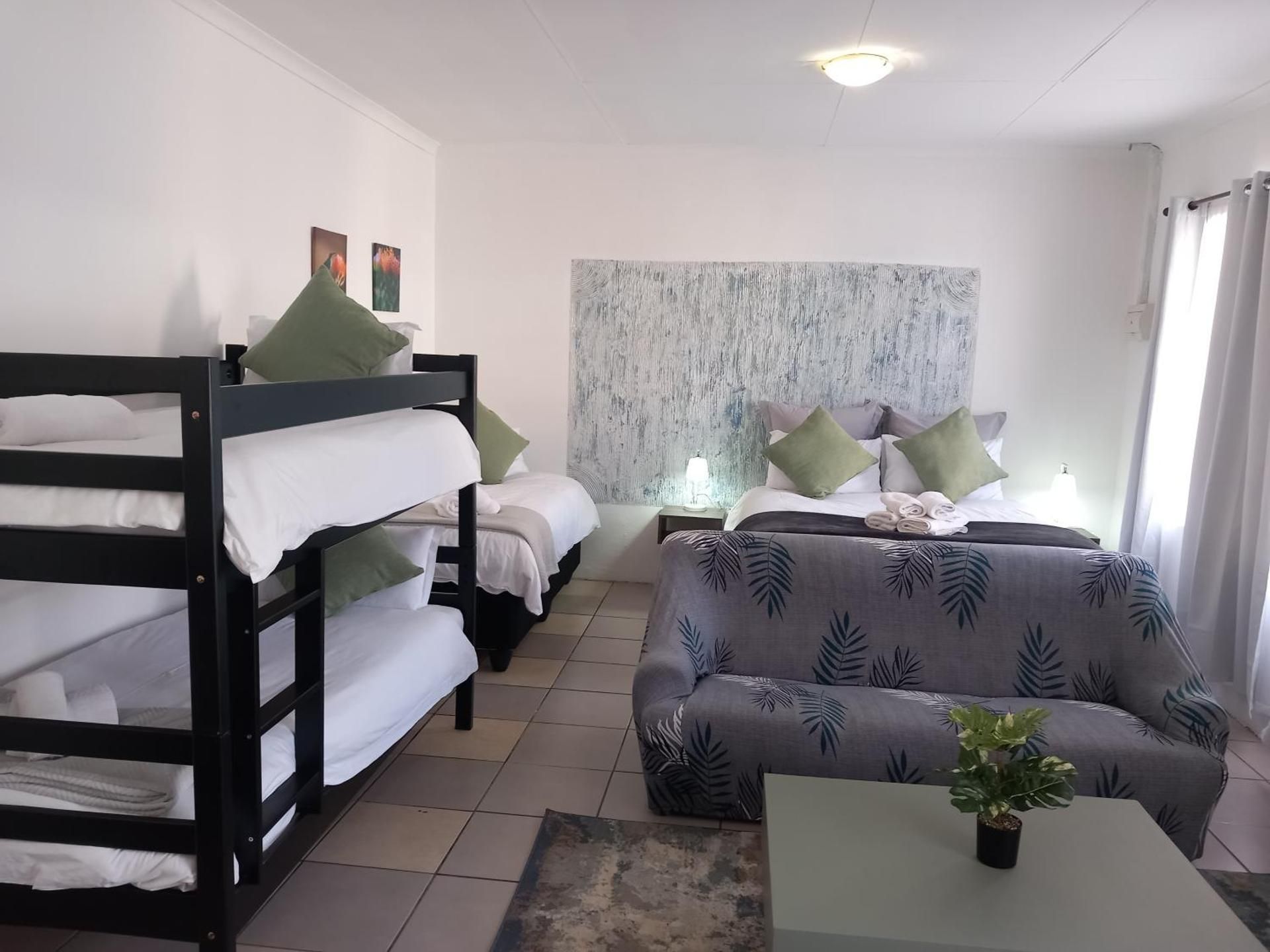 Deluxe Family Room