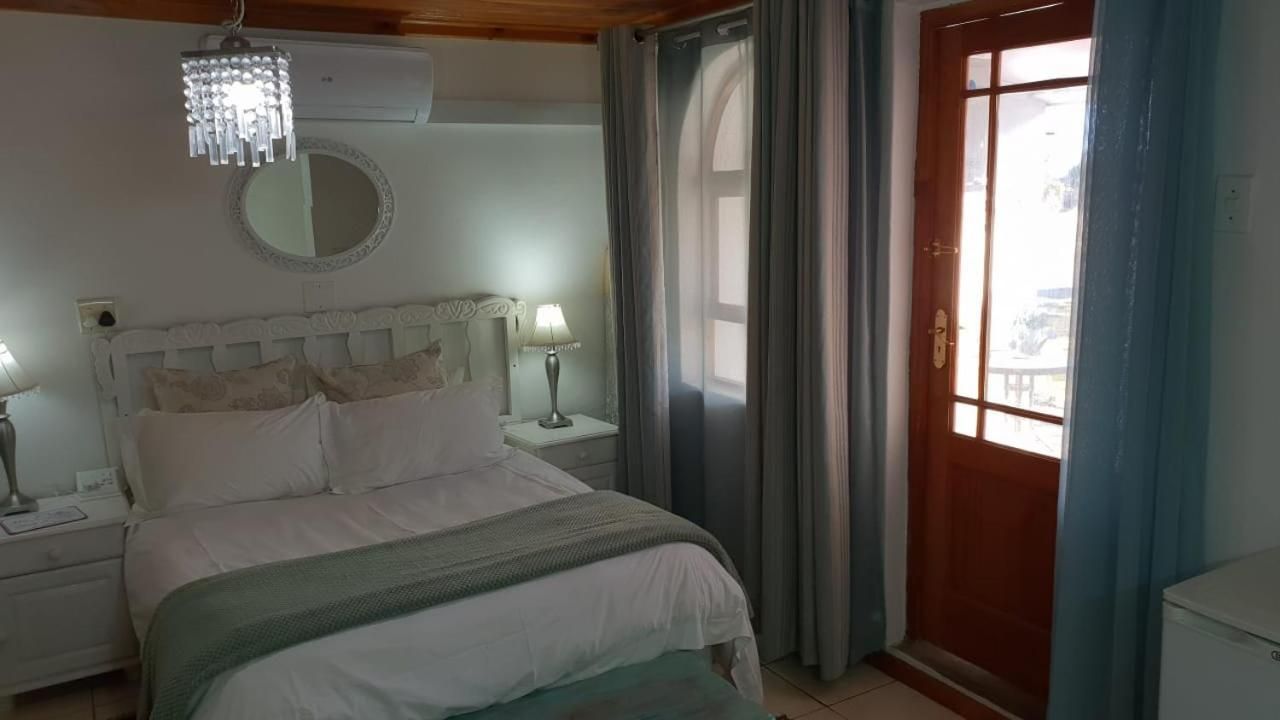 Deluxe Double Room with Shower