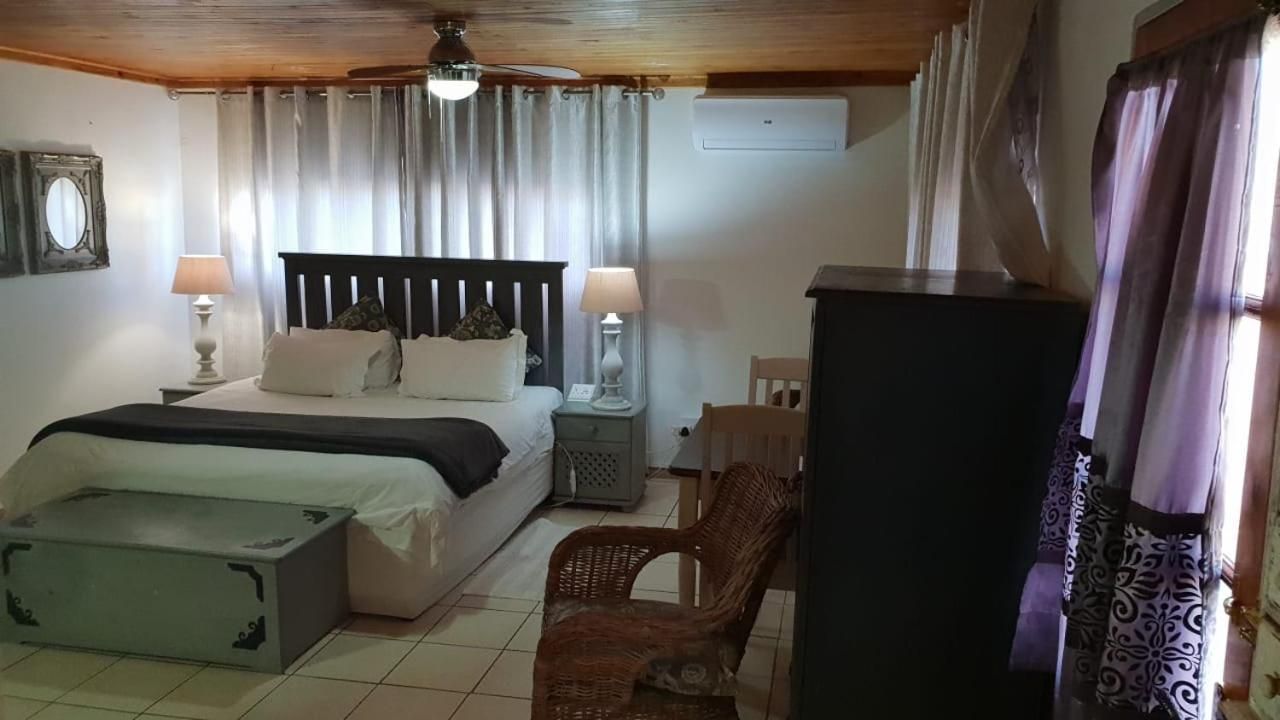 Deluxe Double Room with Extra Bed