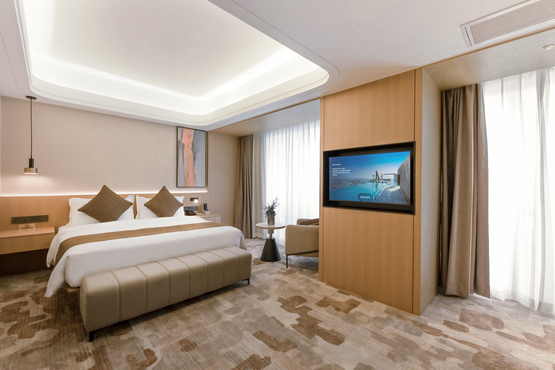 Deluxe Suite