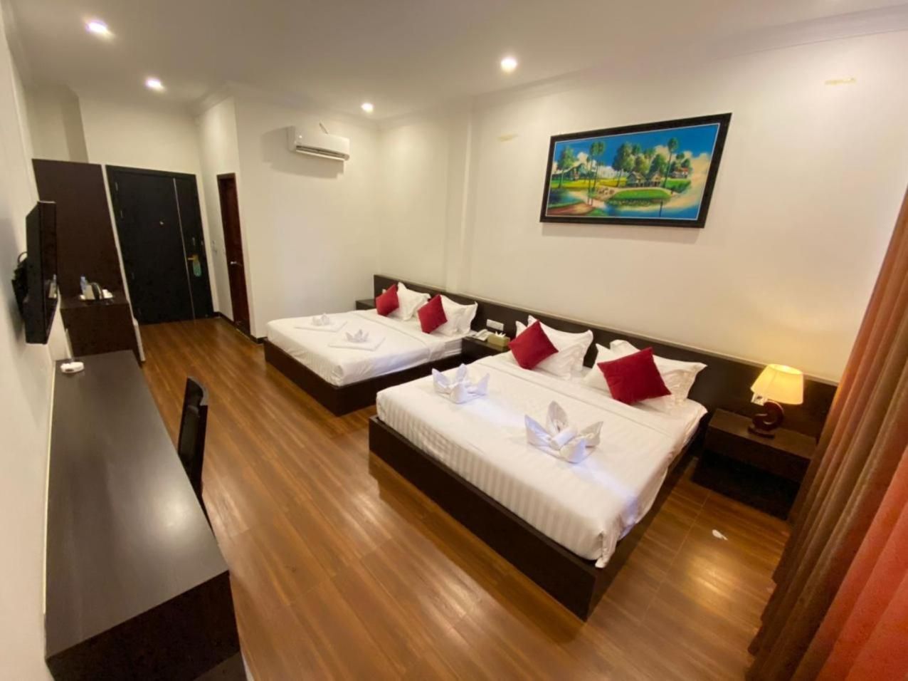 Queen Room with Two Queen Beds