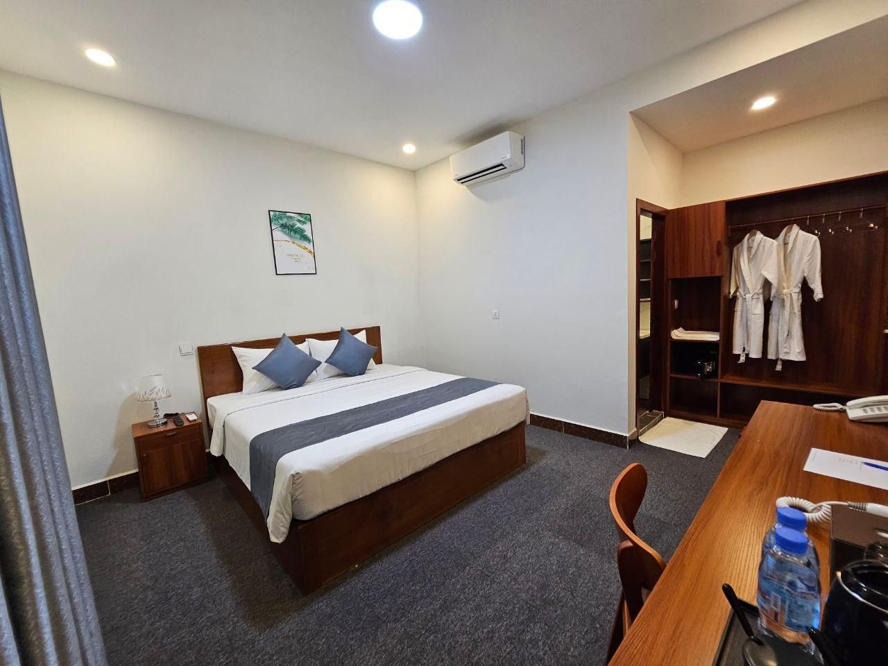 Nimith Hotel & Restaurant Superior Double Room 2