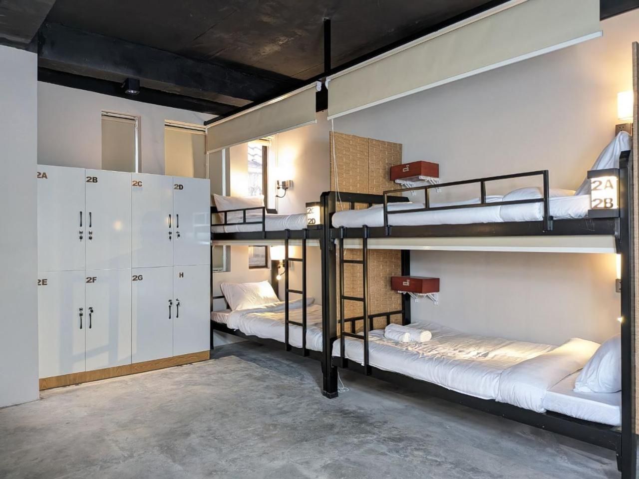 Bed in 8-Bed Mixed Dormitory Room
