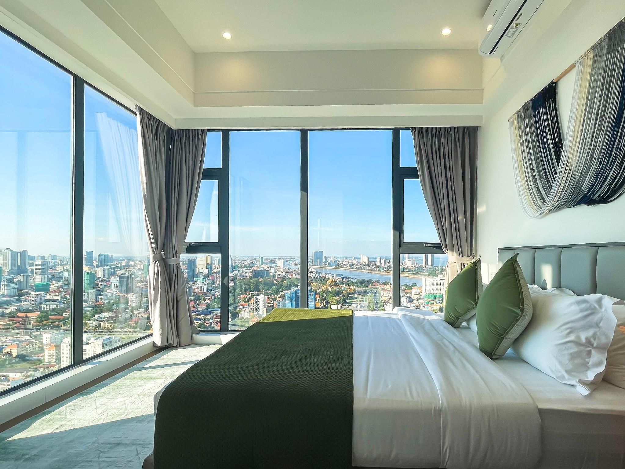 Deluxe Family Suite