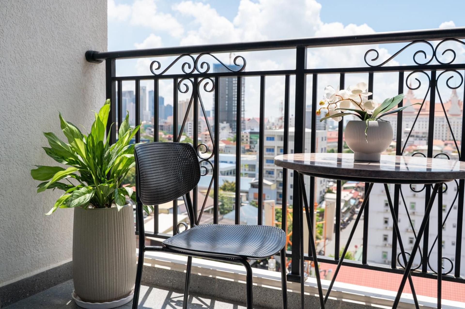 2 Bedroom Deluxe Apartment