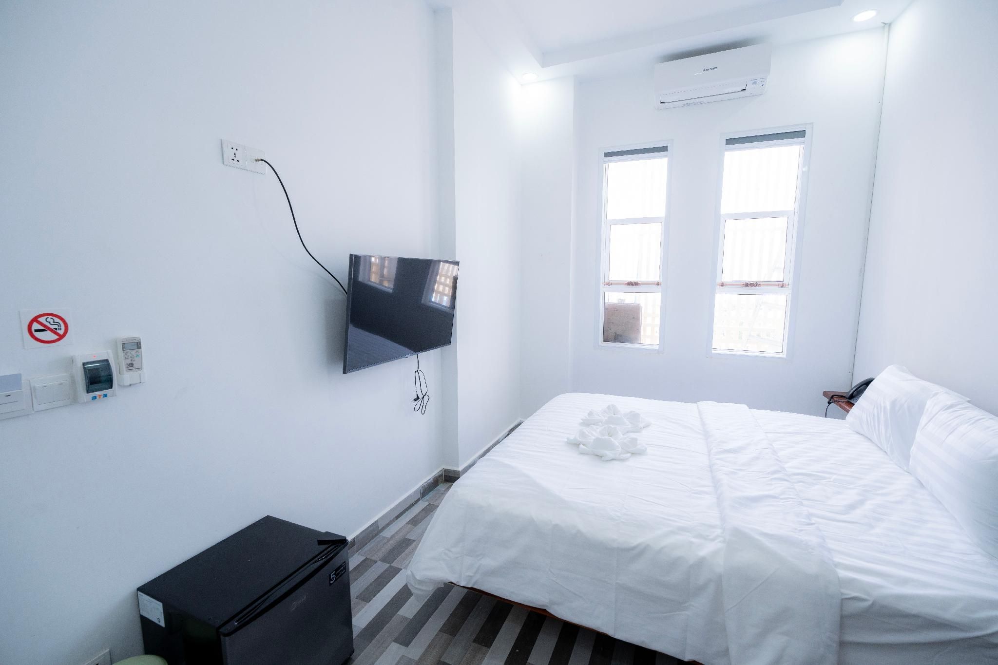 Bona Hotel Standard Room with Window 3