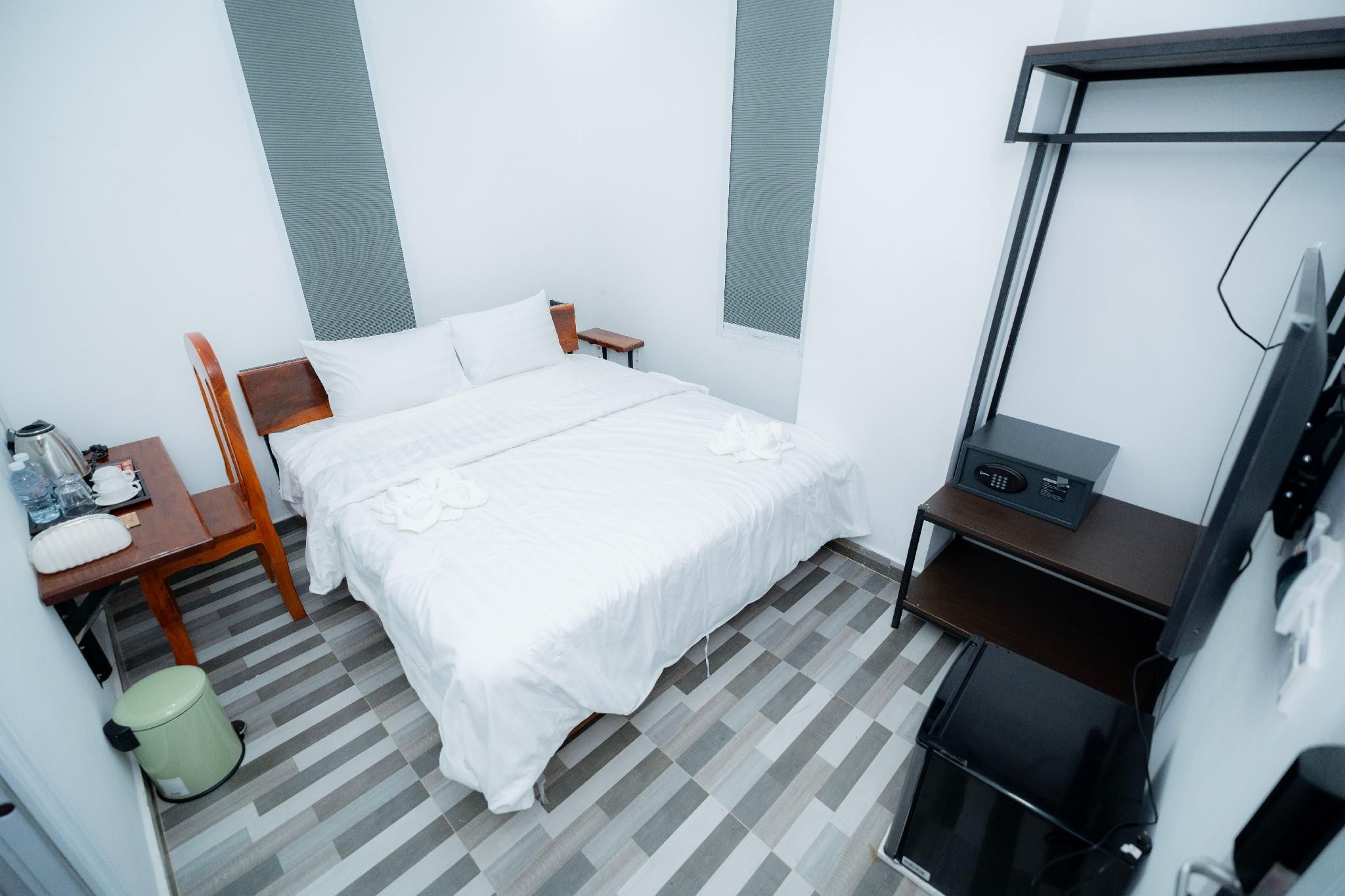 Double Room with Window