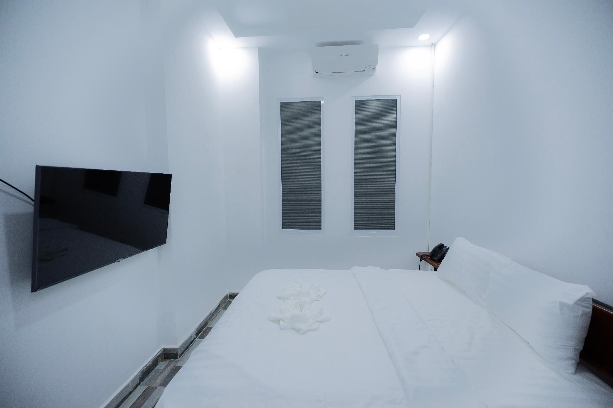 Bona Hotel Standard Room with Window 2