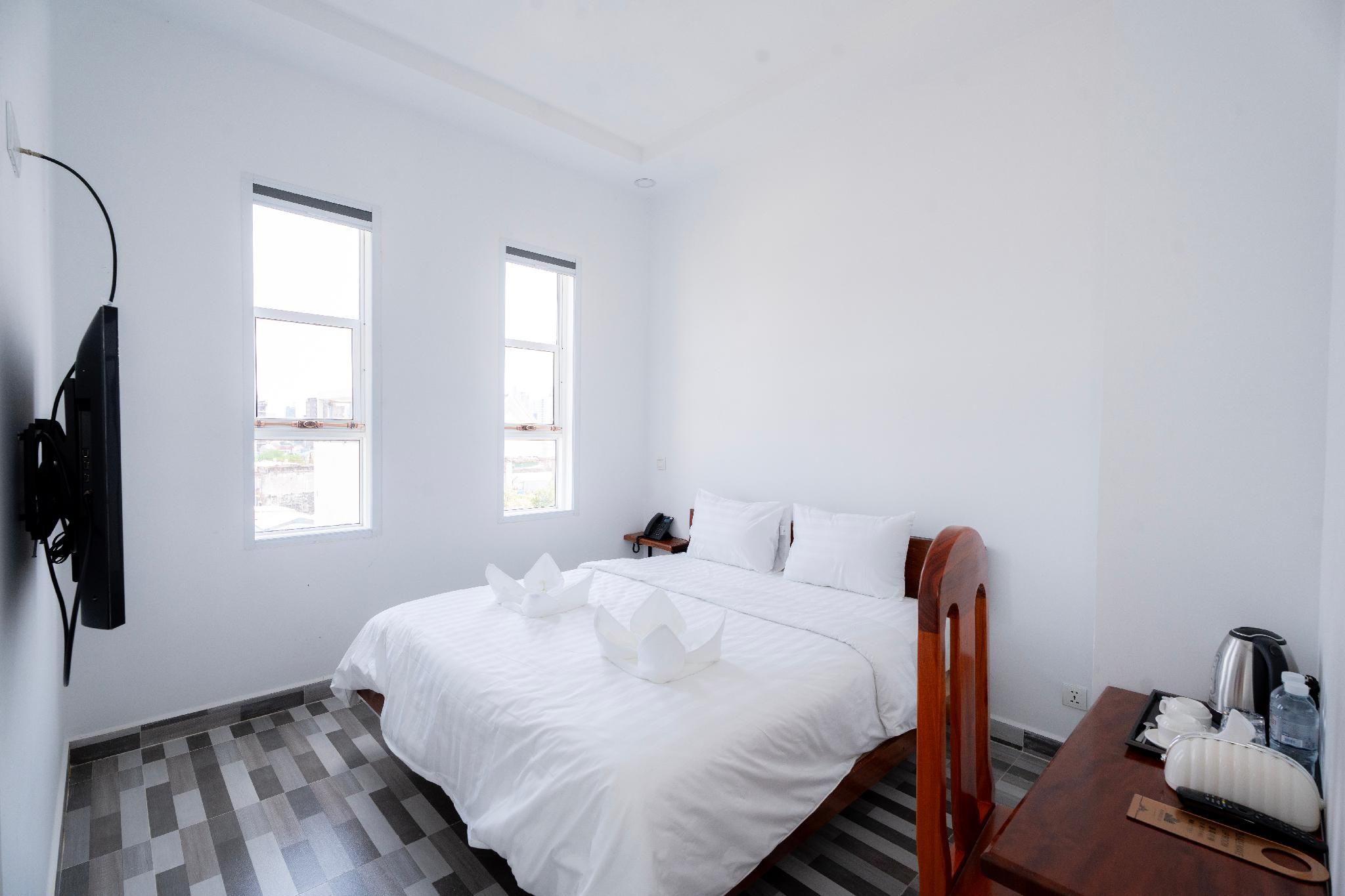 Deluxe Room with Balcony