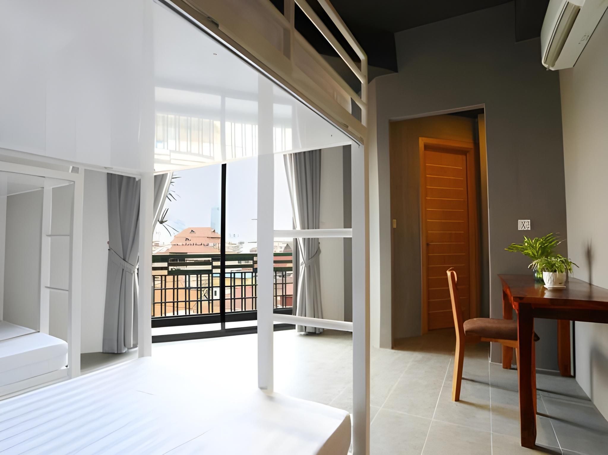 d0d4e3c57beb97f28e2a58dd8bd0804b