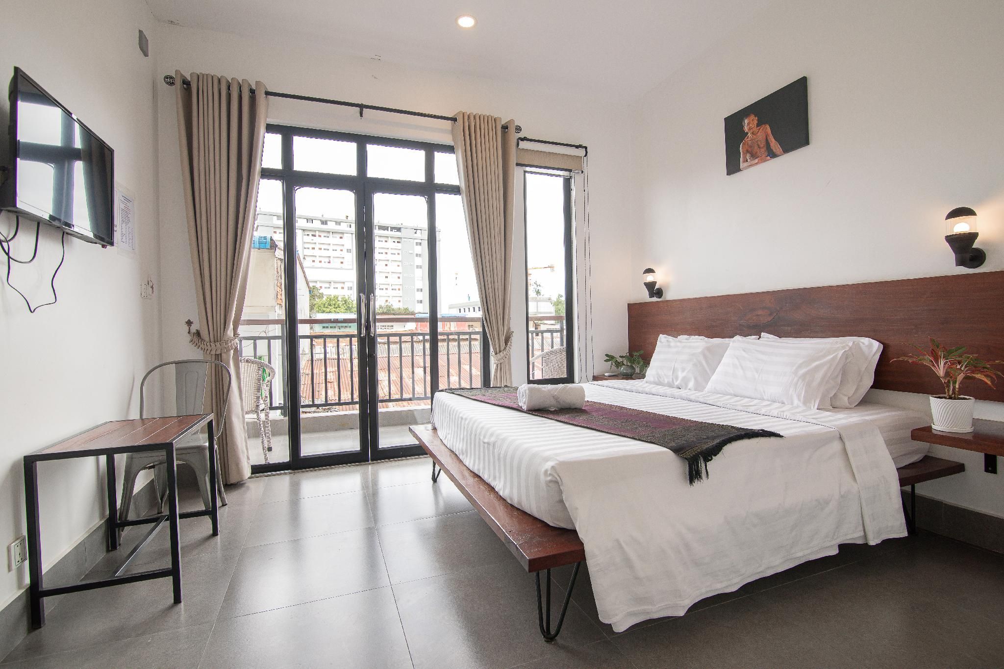 Deluxe Double Room with Balcony
