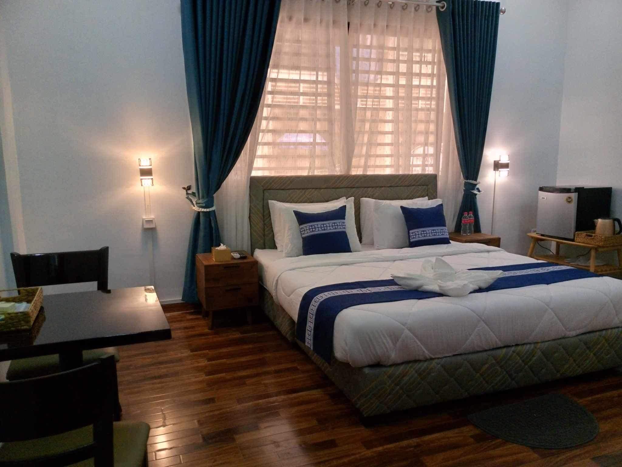 King Room with Partial View