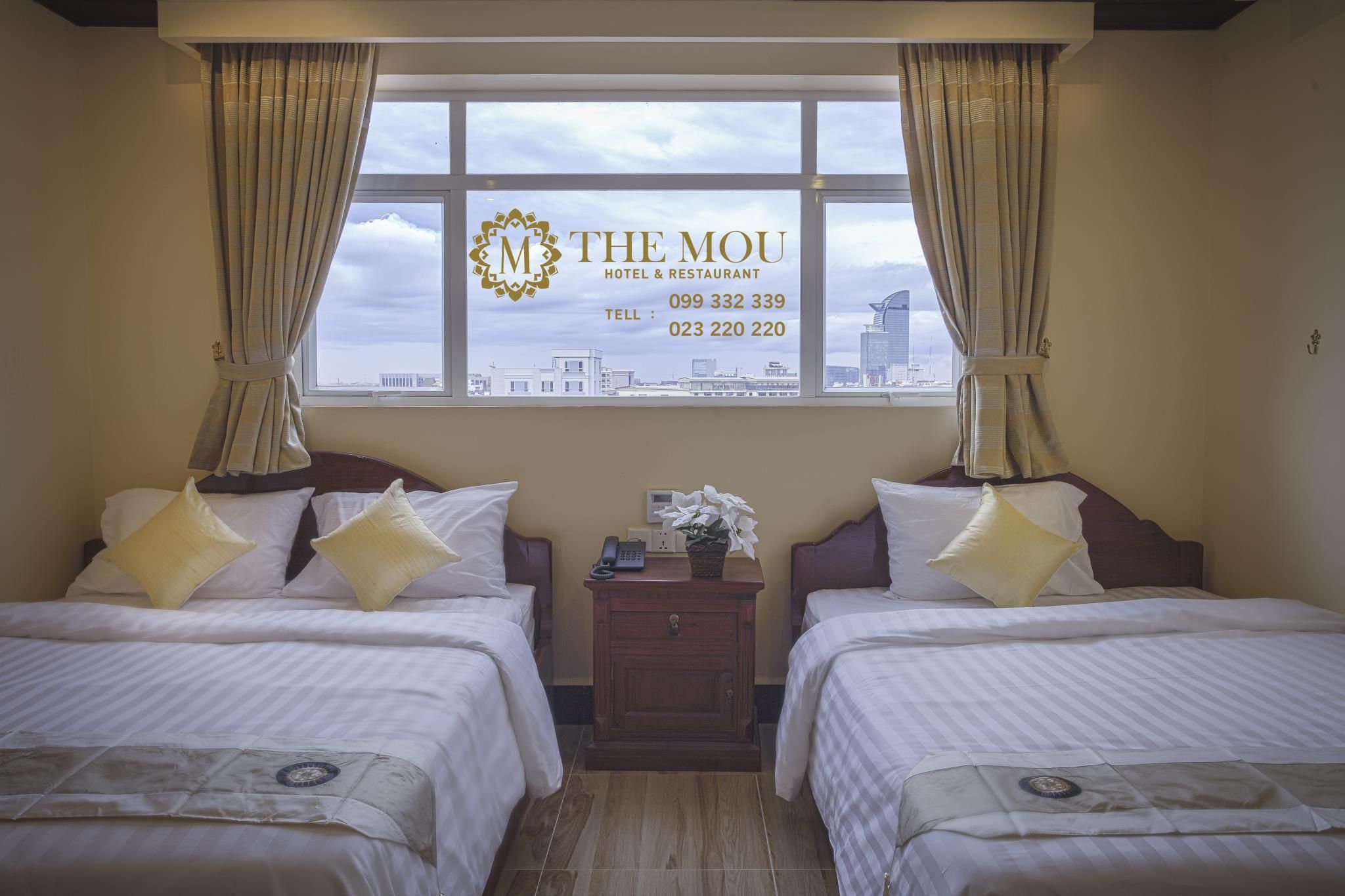 Family Room - (1 Double Bed 1 Single Bed)