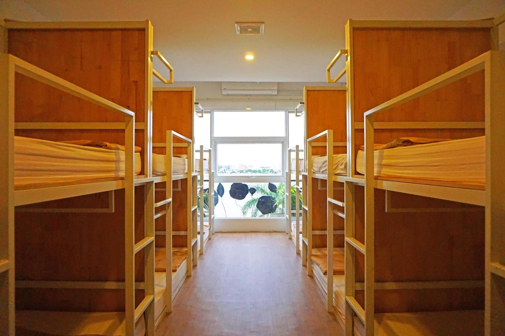 Bunk Bed in 12-Bed Mixed Dormitory Room @Annex building