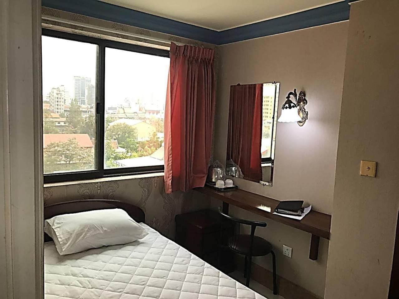 Standard Single Room