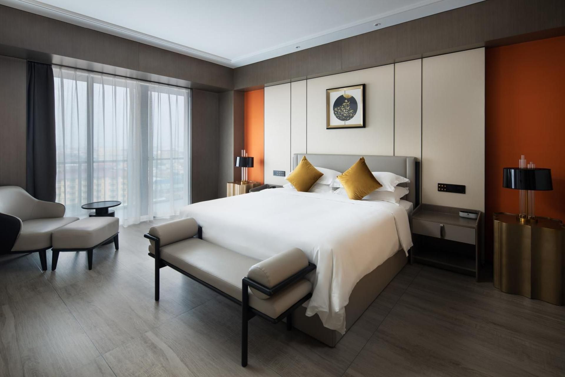 Deluxe Suite