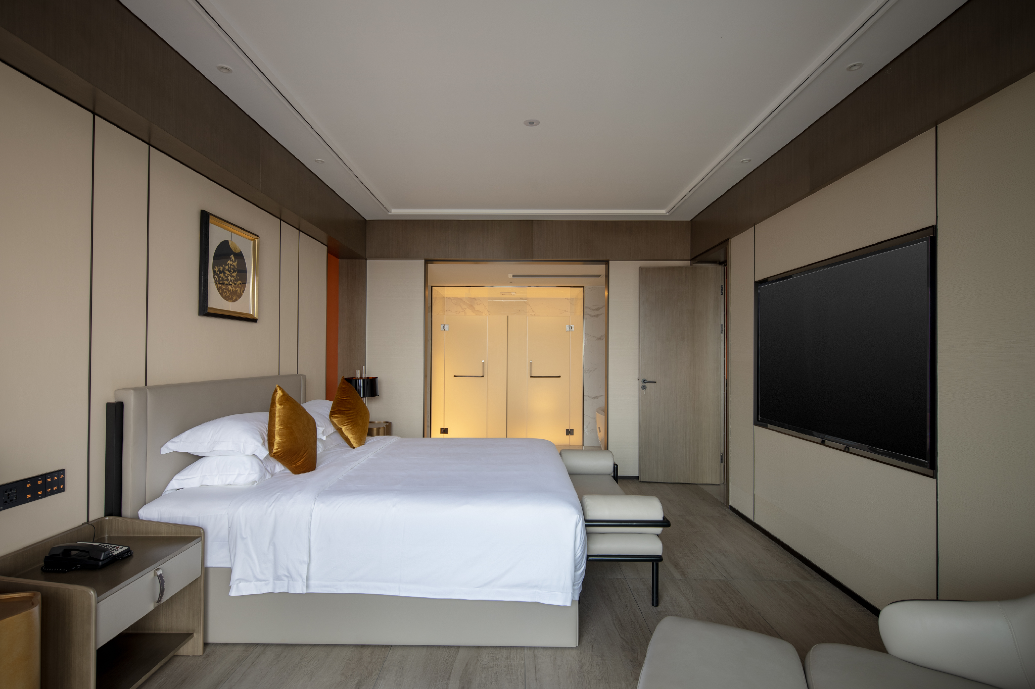 Suite Room