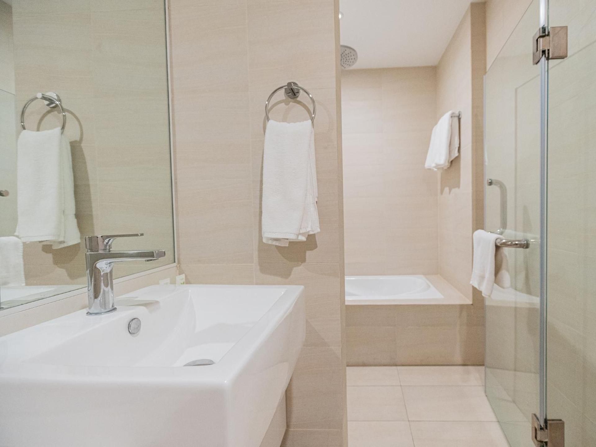 One Bedroom Suite 