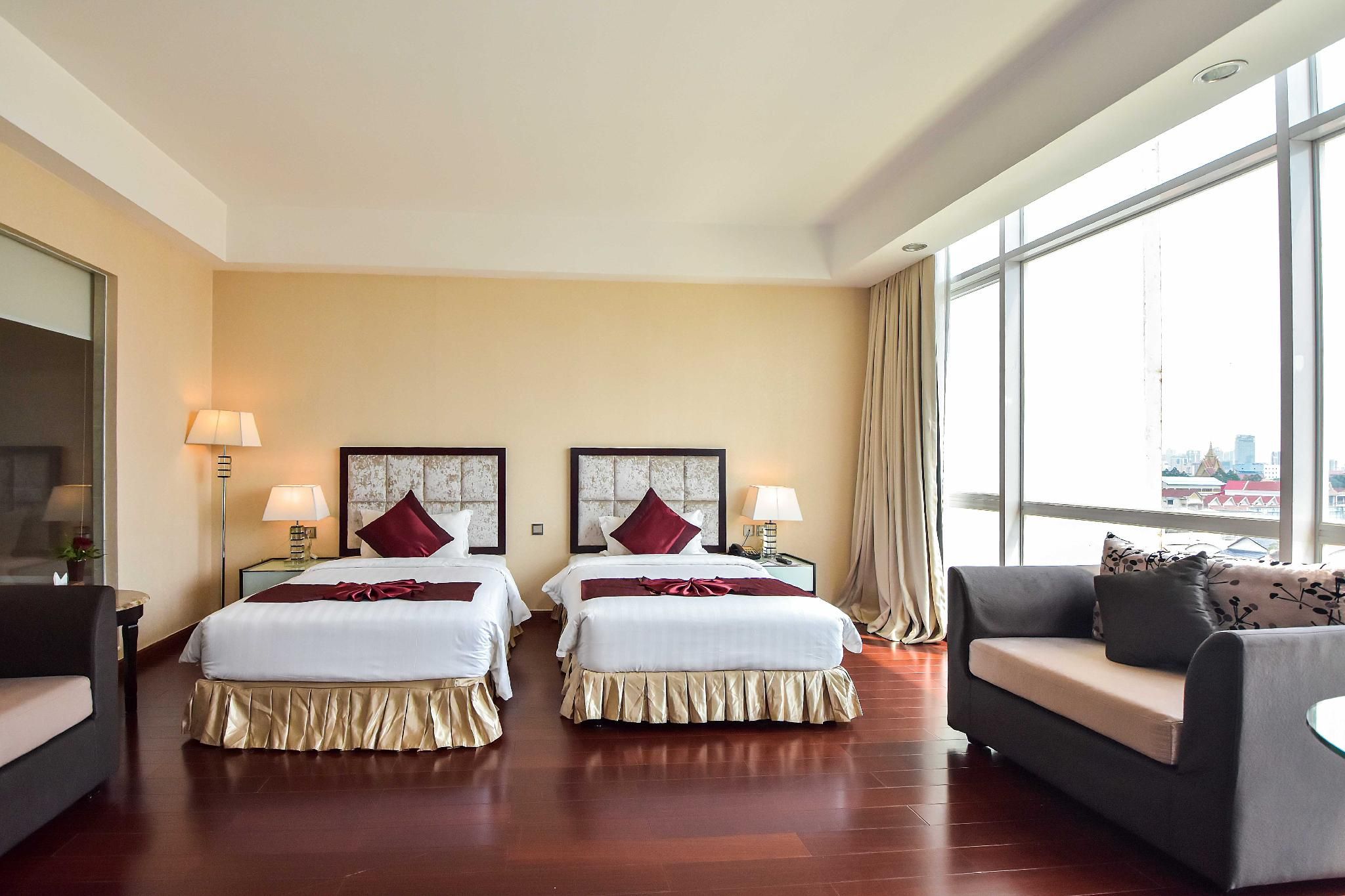 Premier Deluxe Twin - Free Two Ways Airport Transfer