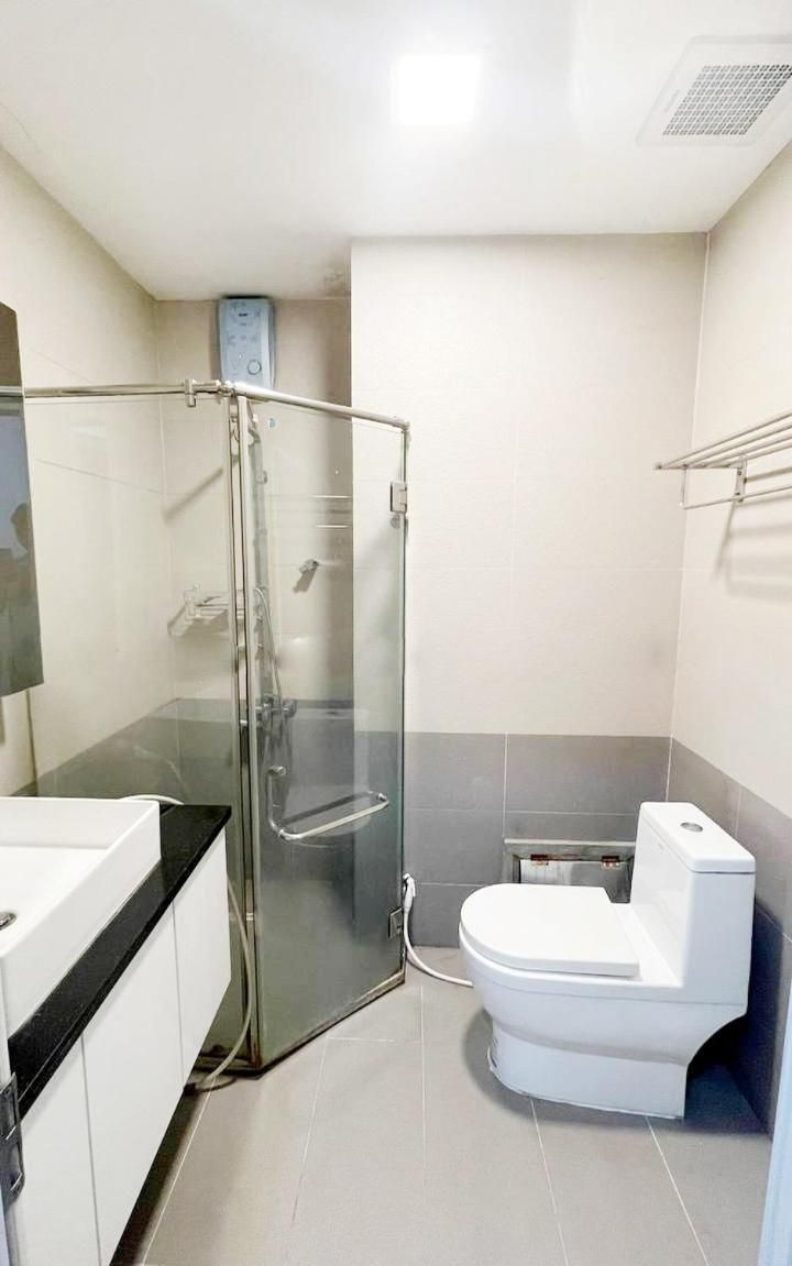 One Bedroom Apartment