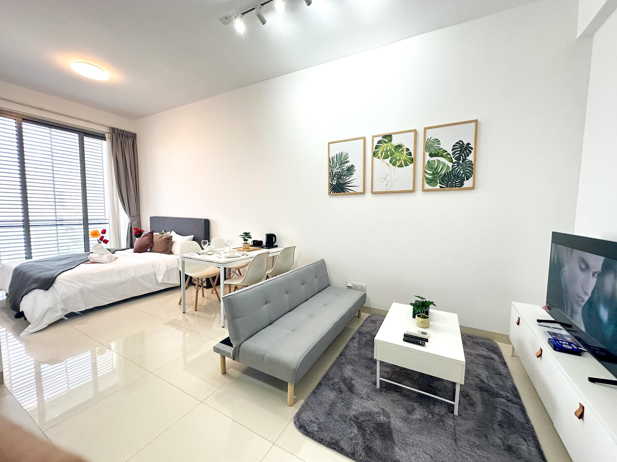 Studio Balcony Suite