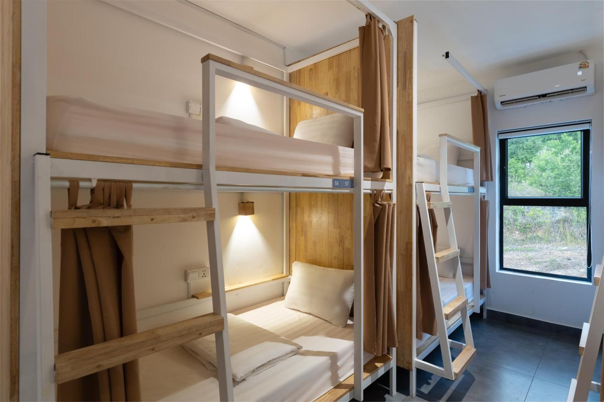 Bed in 12-bed in Mixed Dormitory Room