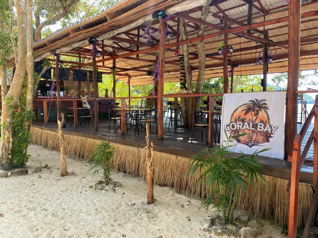 restaurant (private room)