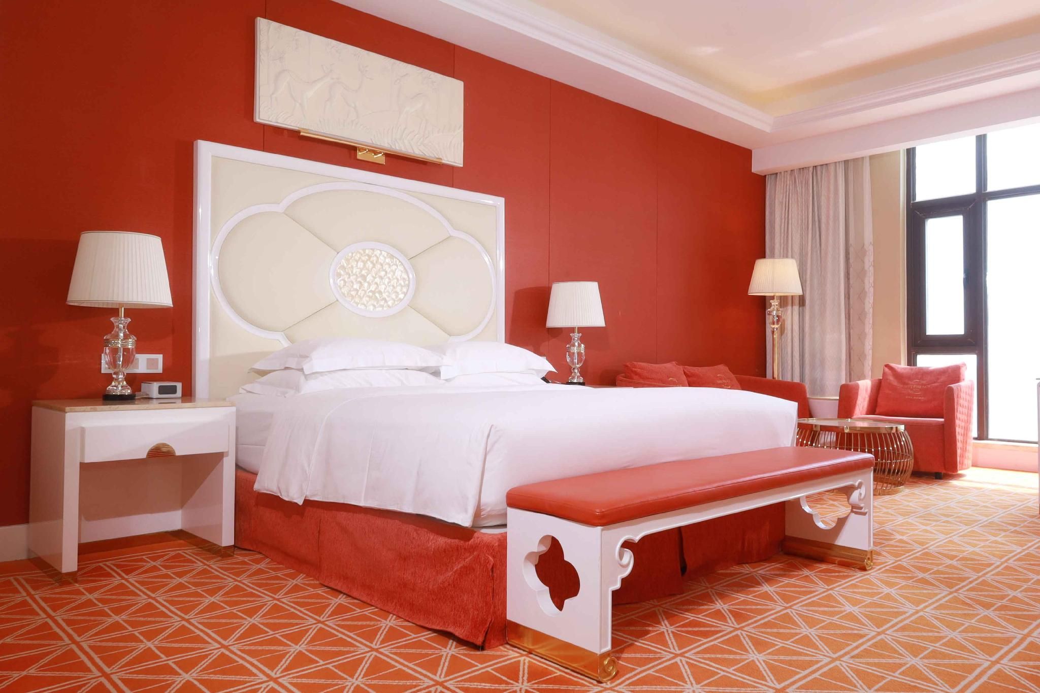 Deluxe King Ocean View